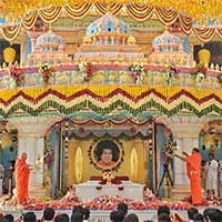 Reverential Offering Of Sai Pancharatnas 
To Sri Sai Nada Brahmam

