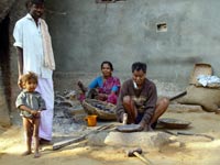 LIVING ON HOPE : SCENES FROM AN INDIAN VILLAGE