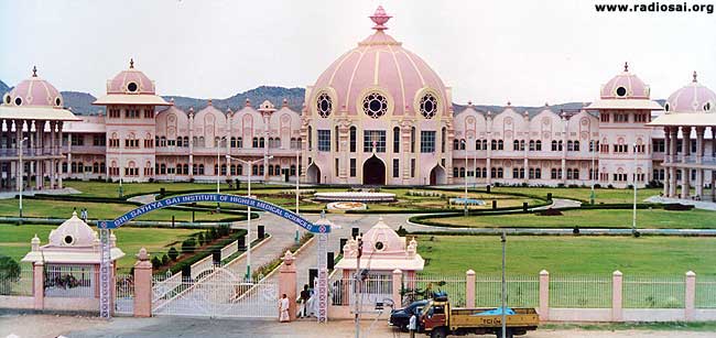 Sri Sathya Sai General Hospital, Prasanthi Nilayam