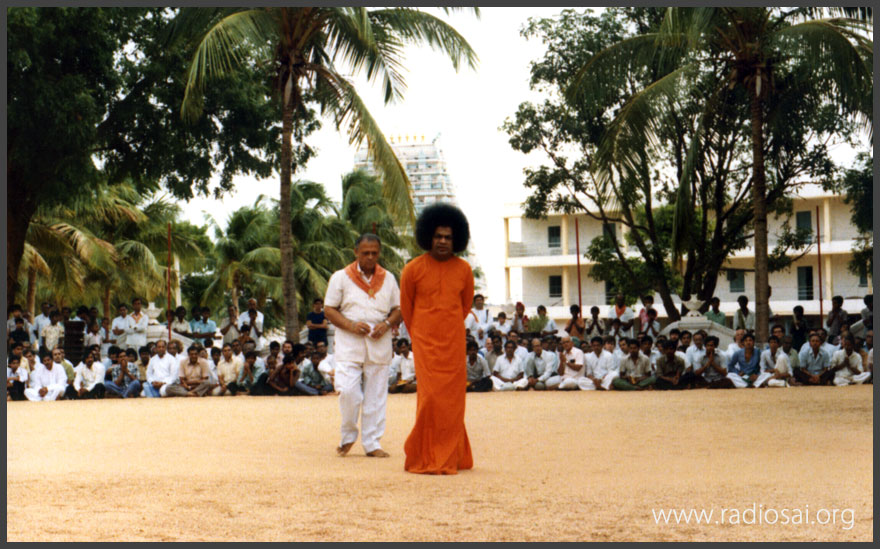 puttaparthi darshan