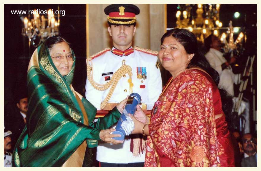 dr sobha raju Padmashree-Awards from president of india pratibha patil