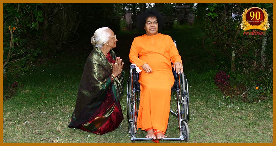 Dr. Hema with Swami in Kodaikanal
